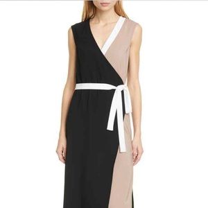 Judith et Charles neutral Color block wrap dress